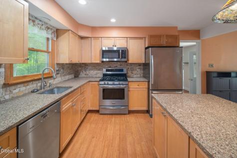 48 Castleberry Drive Gansevoort NY 12831
