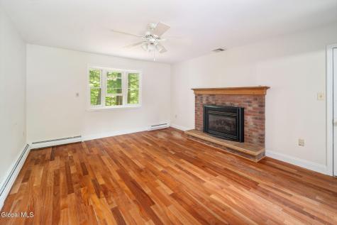 48 Castleberry Drive Gansevoort NY 12831