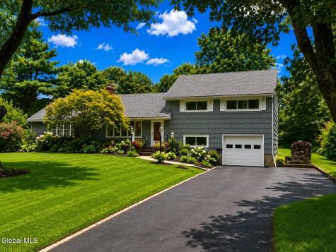 10 Eastland Avenue Gloversville NY 12078