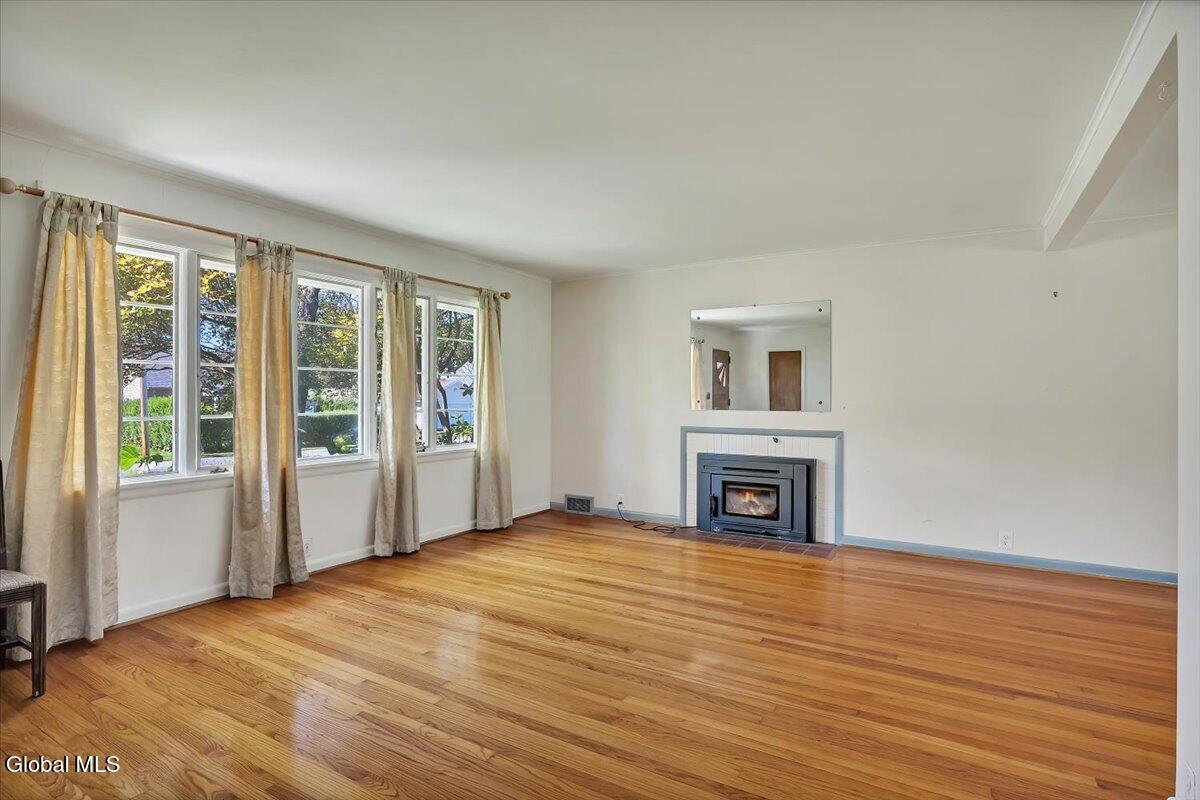 10 Eastland Avenue Gloversville NY 12078