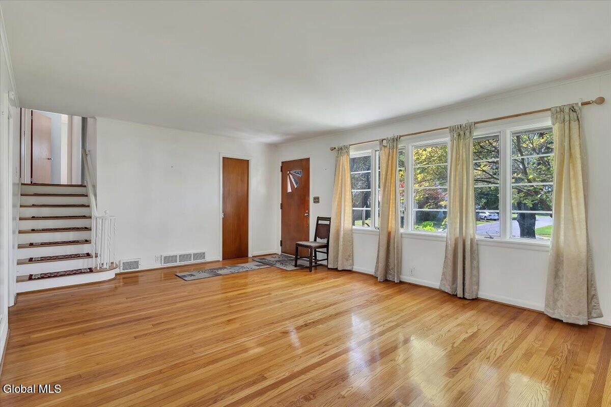 10 Eastland Avenue Gloversville NY 12078