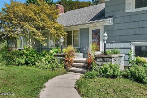 10 Eastland Avenue Gloversville NY 12078