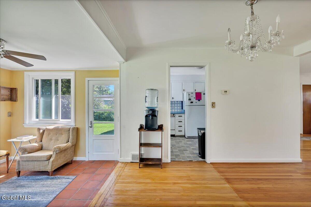 10 Eastland Avenue Gloversville NY 12078