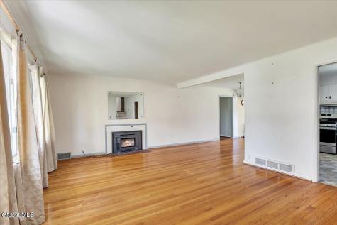 10 Eastland Avenue Gloversville NY 12078