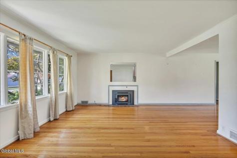10 Eastland Avenue Gloversville NY 12078