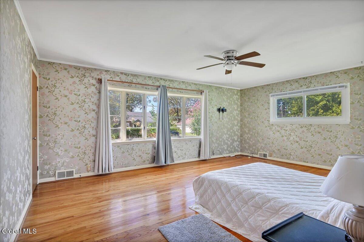 10 Eastland Avenue Gloversville NY 12078