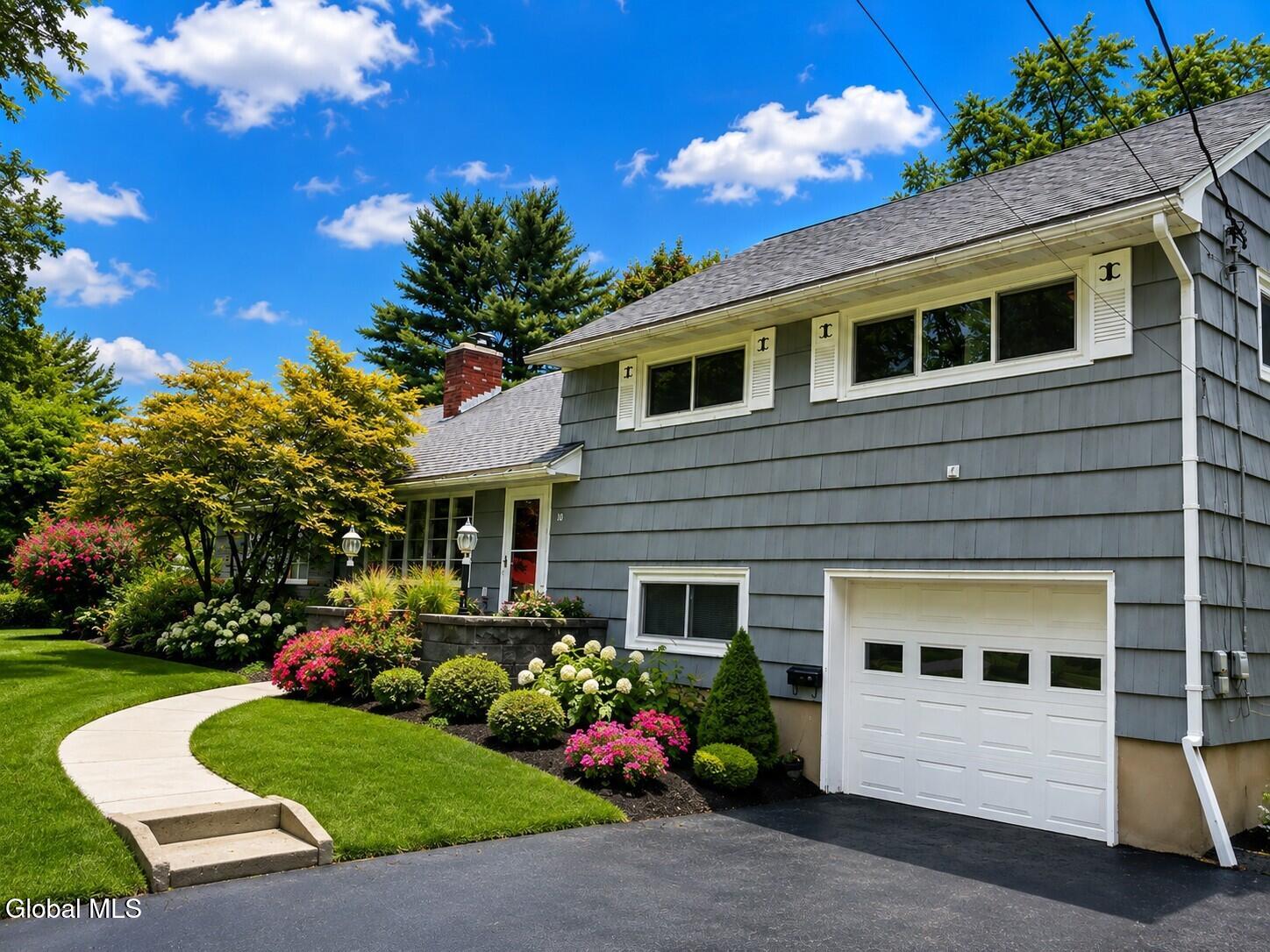 10 Eastland Avenue Gloversville NY 12078