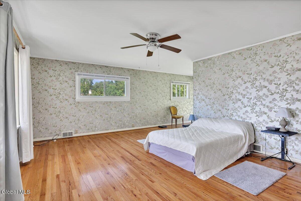 10 Eastland Avenue Gloversville NY 12078