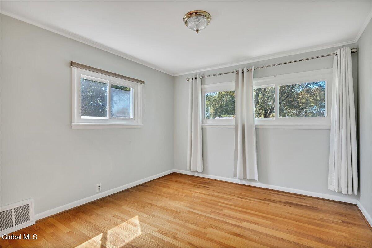 10 Eastland Avenue Gloversville NY 12078