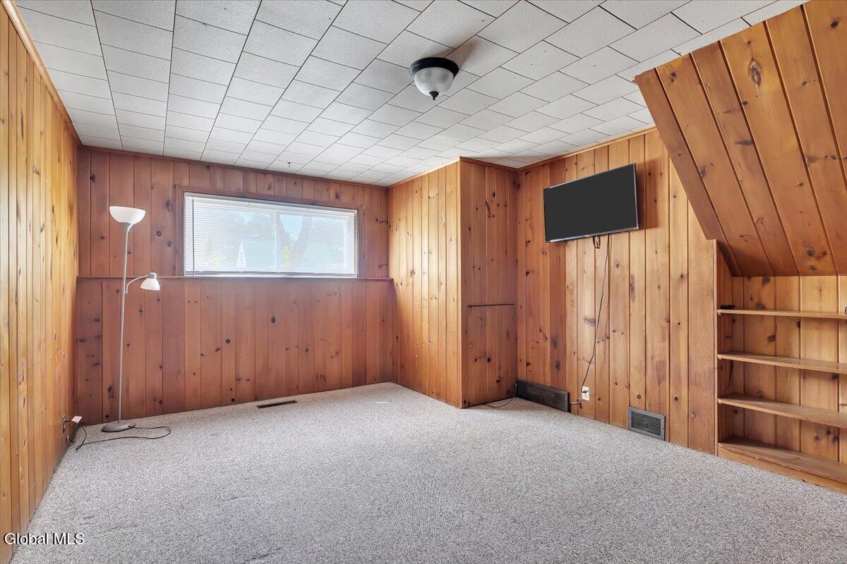 10 Eastland Avenue Gloversville NY 12078