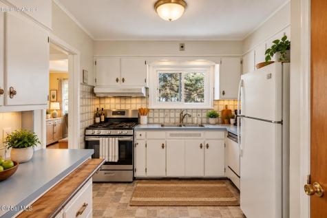 10 Eastland Avenue Gloversville NY 12078