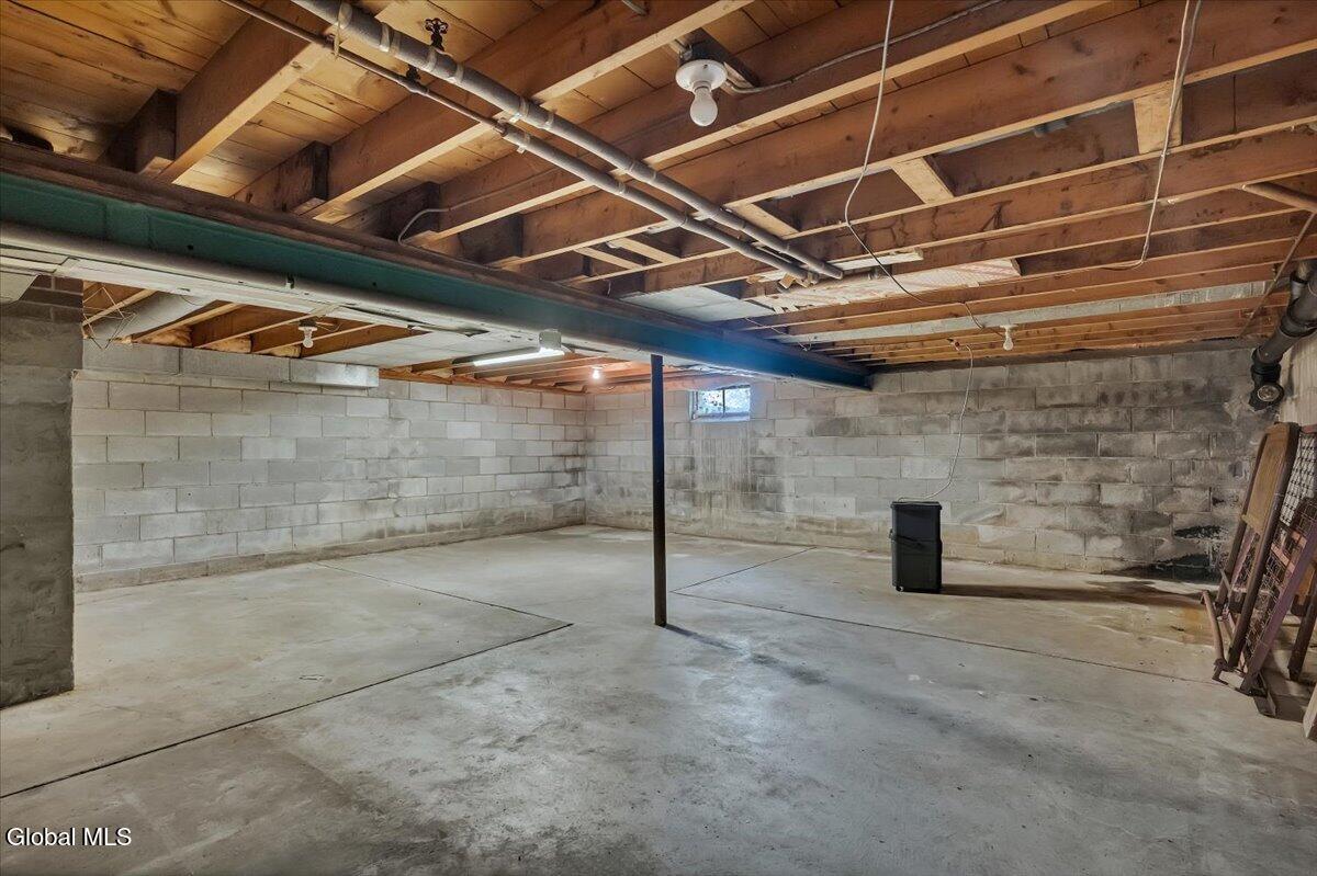 10 Eastland Avenue Gloversville NY 12078