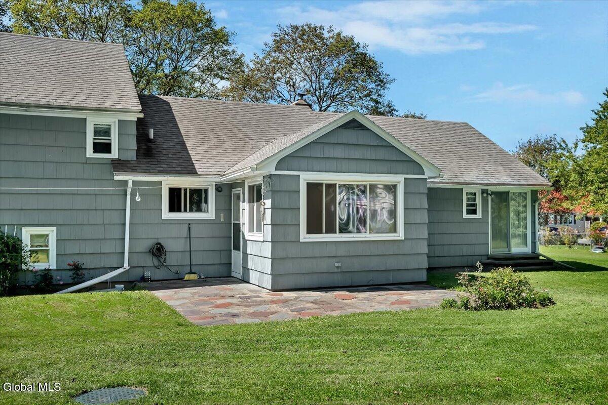 10 Eastland Avenue Gloversville NY 12078
