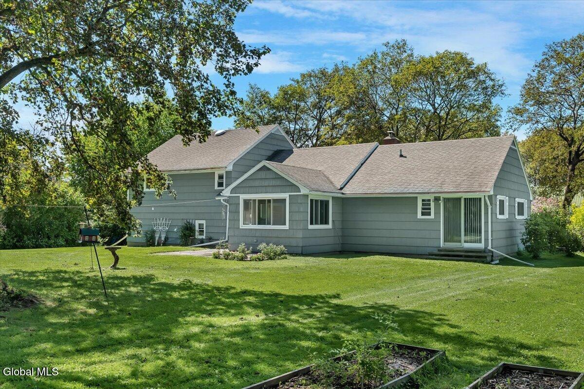 10 Eastland Avenue Gloversville NY 12078