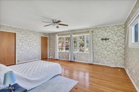10 Eastland Avenue Gloversville NY 12078
