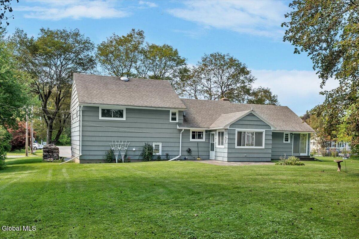 10 Eastland Avenue Gloversville NY 12078