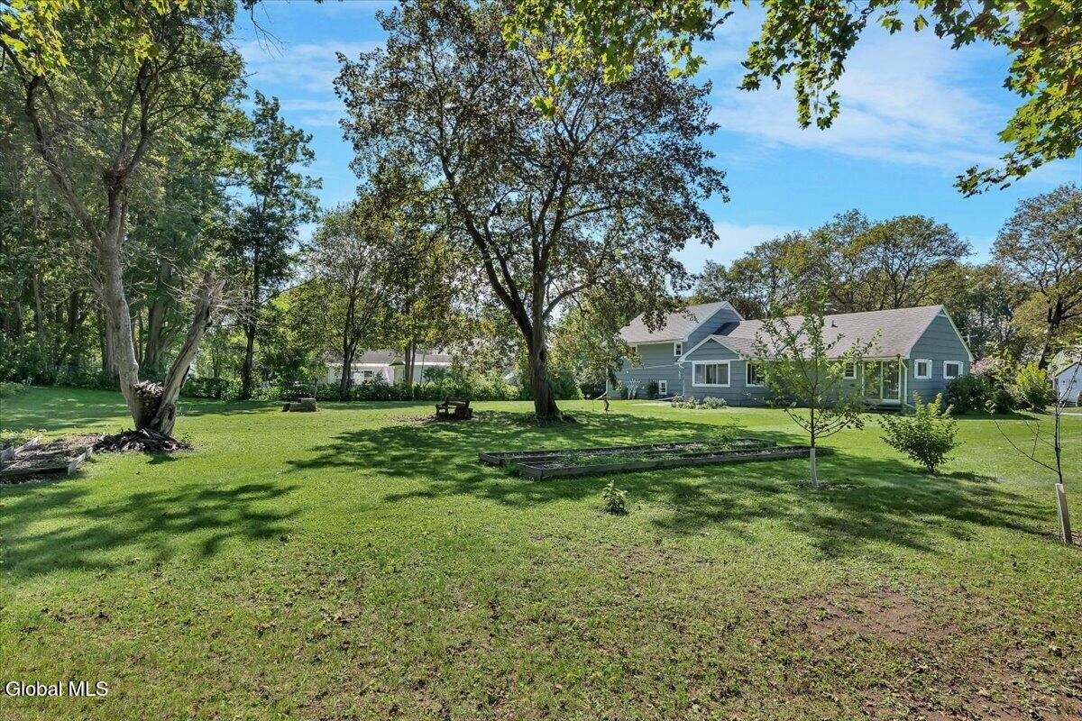 10 Eastland Avenue Gloversville NY 12078