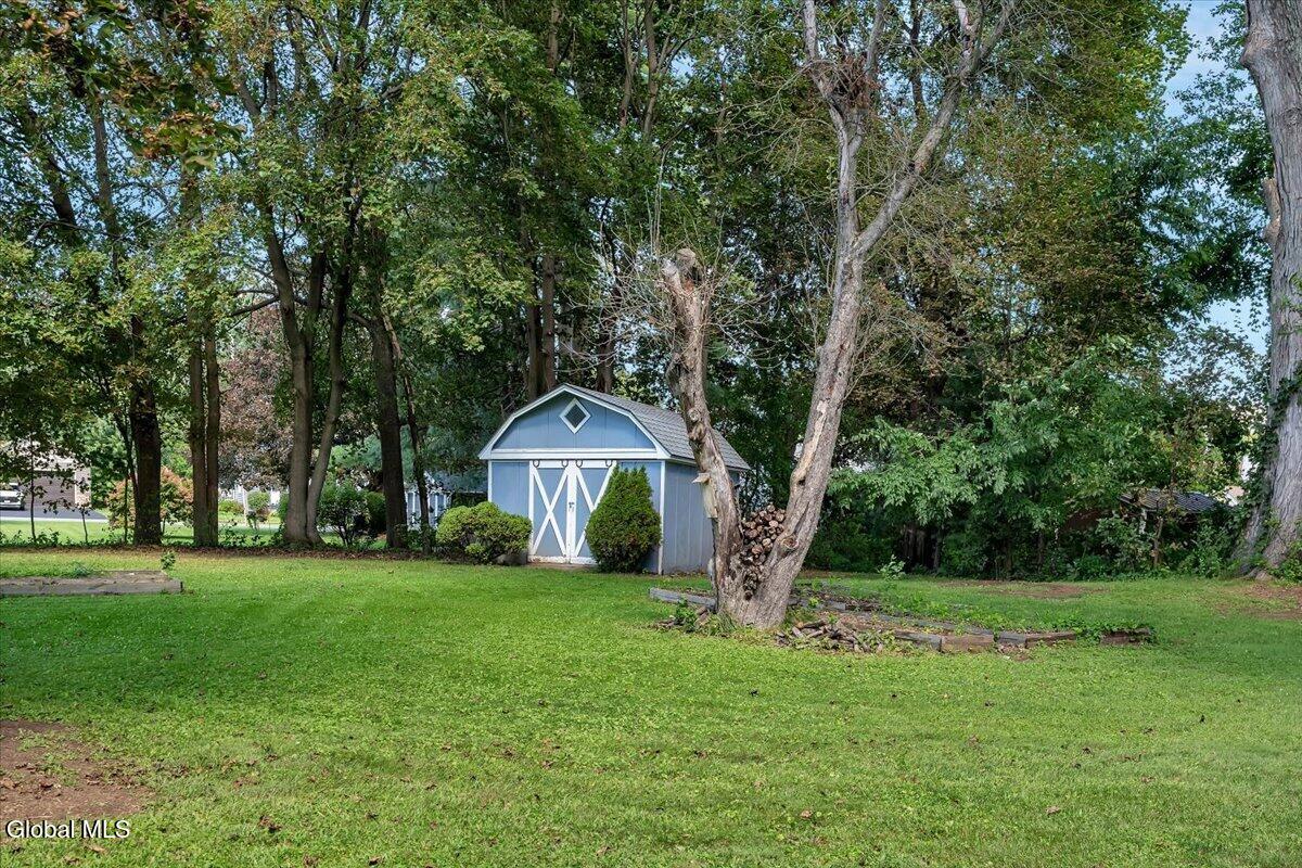 10 Eastland Avenue Gloversville NY 12078