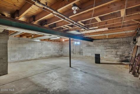 10 Eastland Avenue Gloversville NY 12078