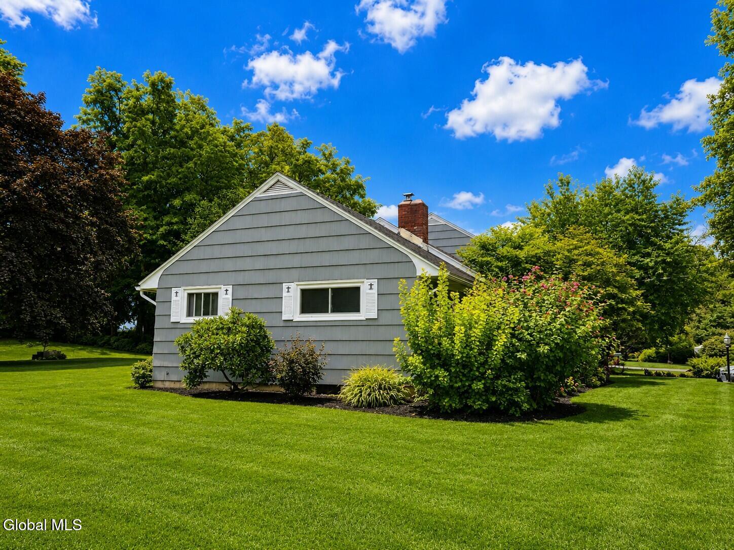 10 Eastland Avenue Gloversville NY 12078