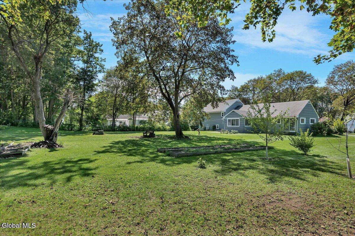 10 Eastland Avenue Gloversville NY 12078