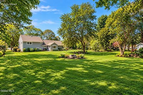 10 Eastland Avenue Gloversville NY 12078