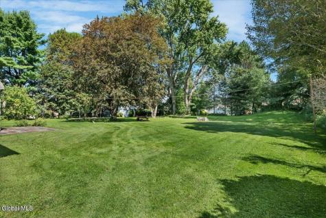 10 Eastland Avenue Gloversville NY 12078