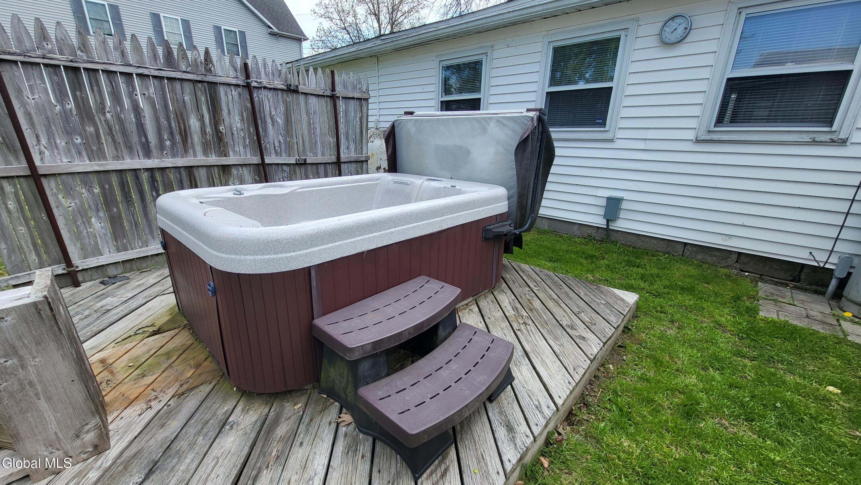 51 Ferry Lane Stillwater NY 12170