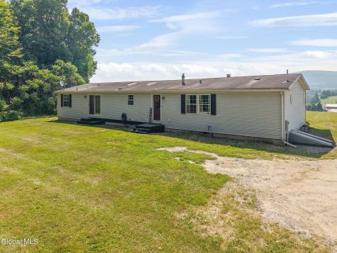 131 Myers Road Howe Cave NY 12092