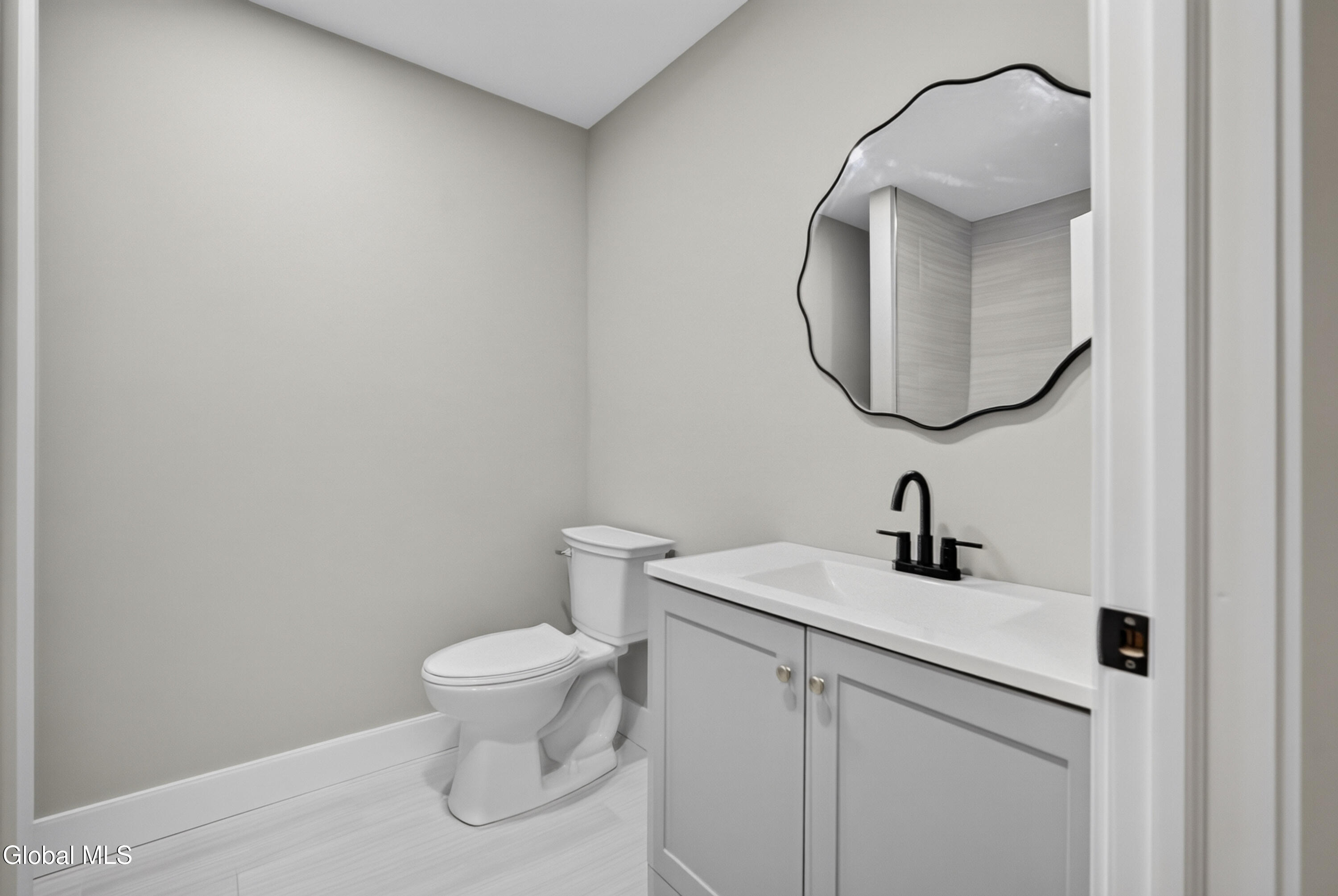 8 Fox Hollow Lane Queensbury NY 12804