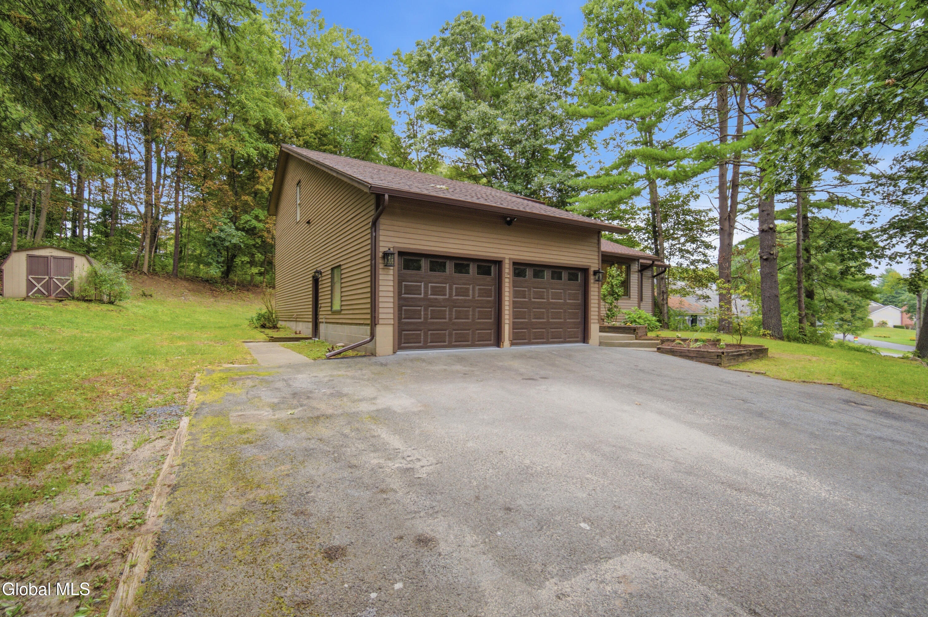 8 Fox Hollow Lane Queensbury NY 12804