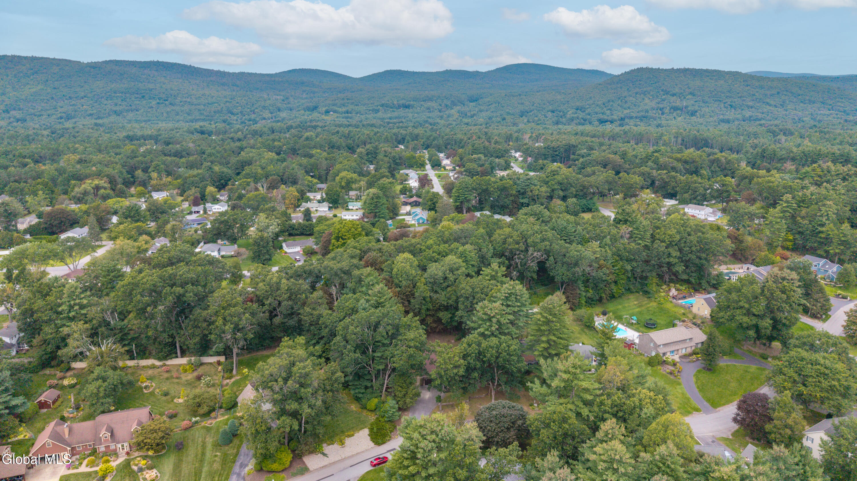 8 Fox Hollow Lane Queensbury NY 12804