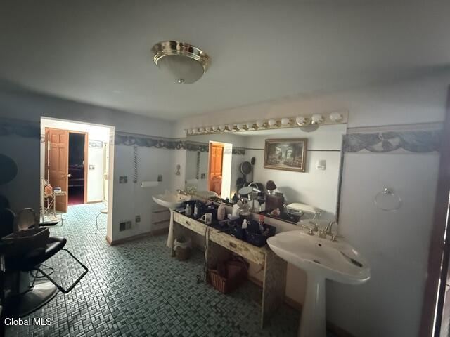 183 Van Rensselaer Boulevard Menands NY 12204
