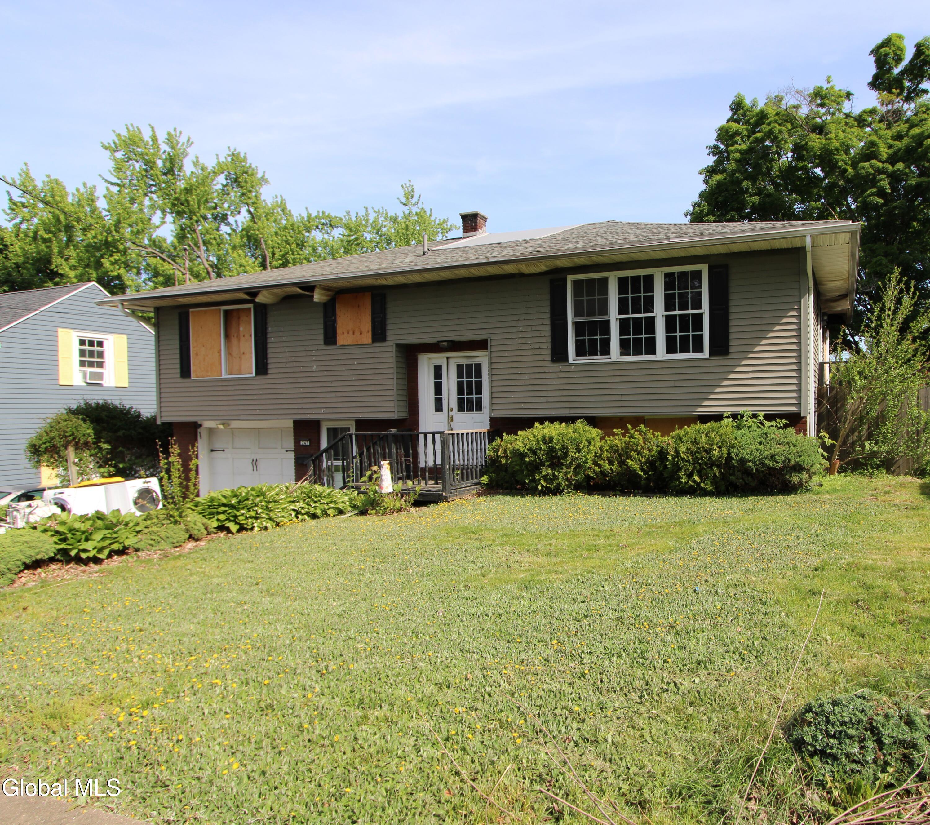 247 Pinehurst Avenue Rensselaer NY 12144
