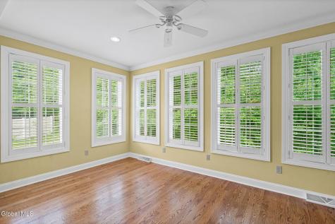 19 Braxton Court Waterford NY 12188