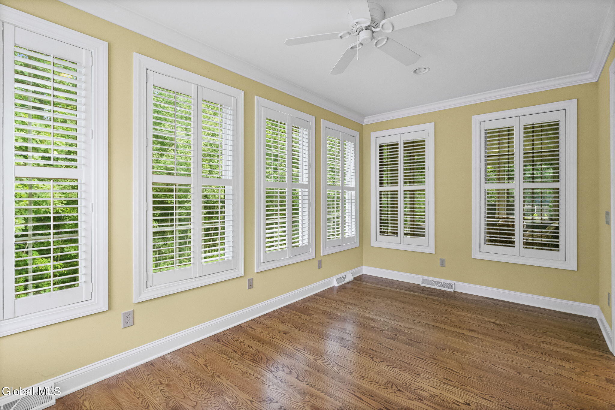 19 Braxton Court Waterford NY 12188