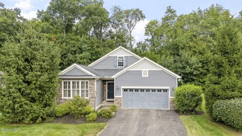19 Braxton Court Waterford NY 12188