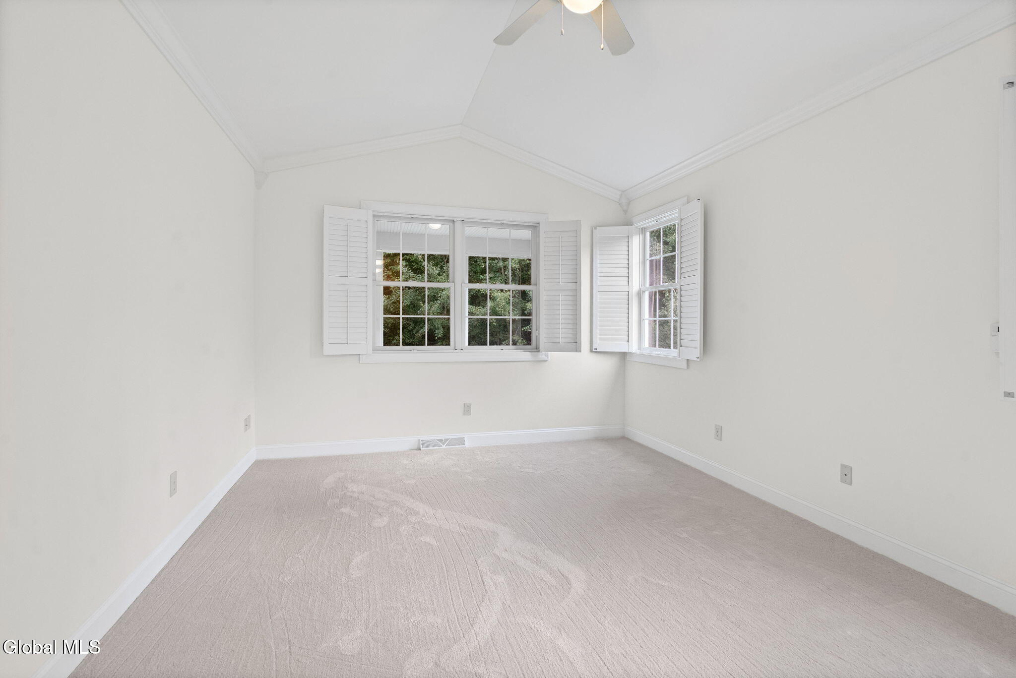 19 Braxton Court Waterford NY 12188