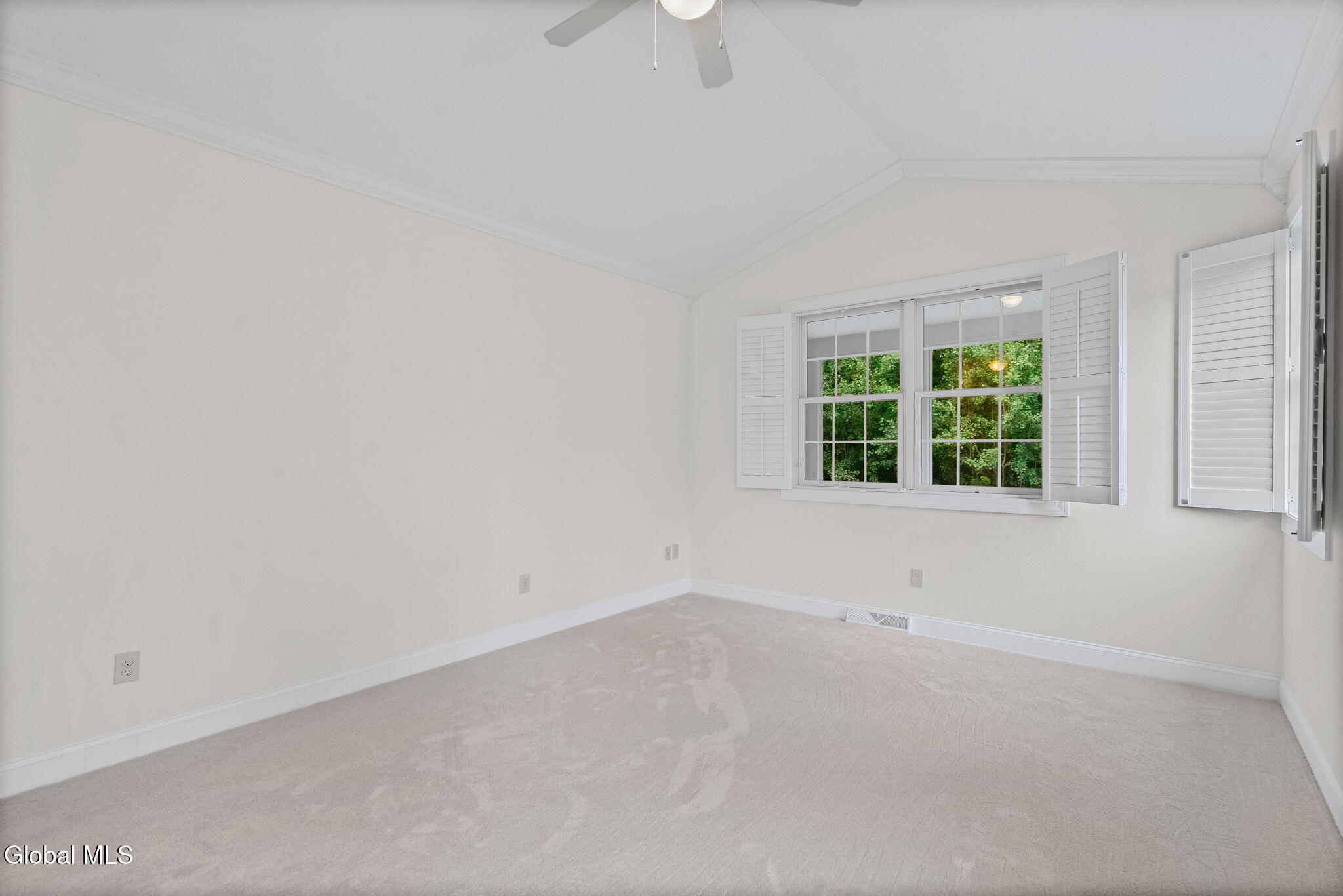 19 Braxton Court Waterford NY 12188