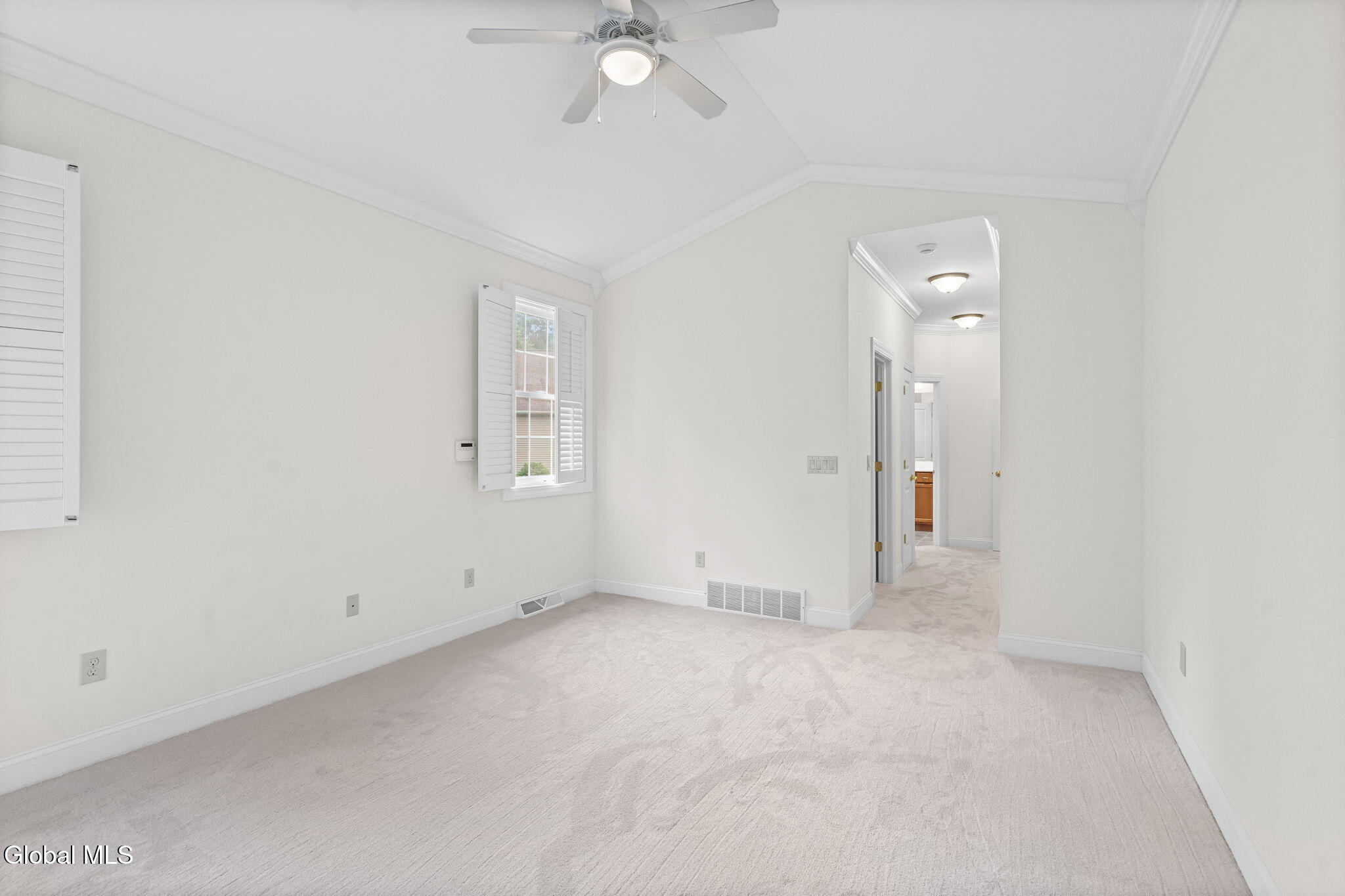 19 Braxton Court Waterford NY 12188