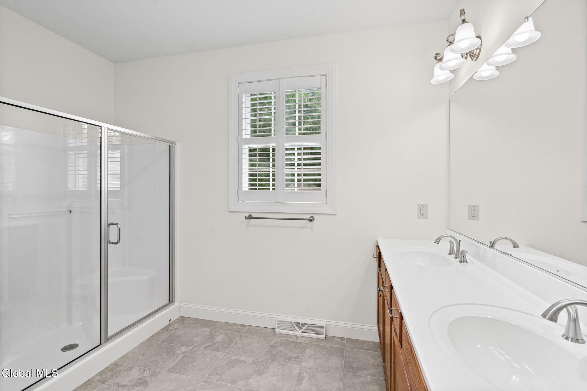 19 Braxton Court Waterford NY 12188