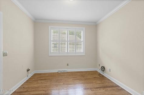 19 Braxton Court Waterford NY 12188
