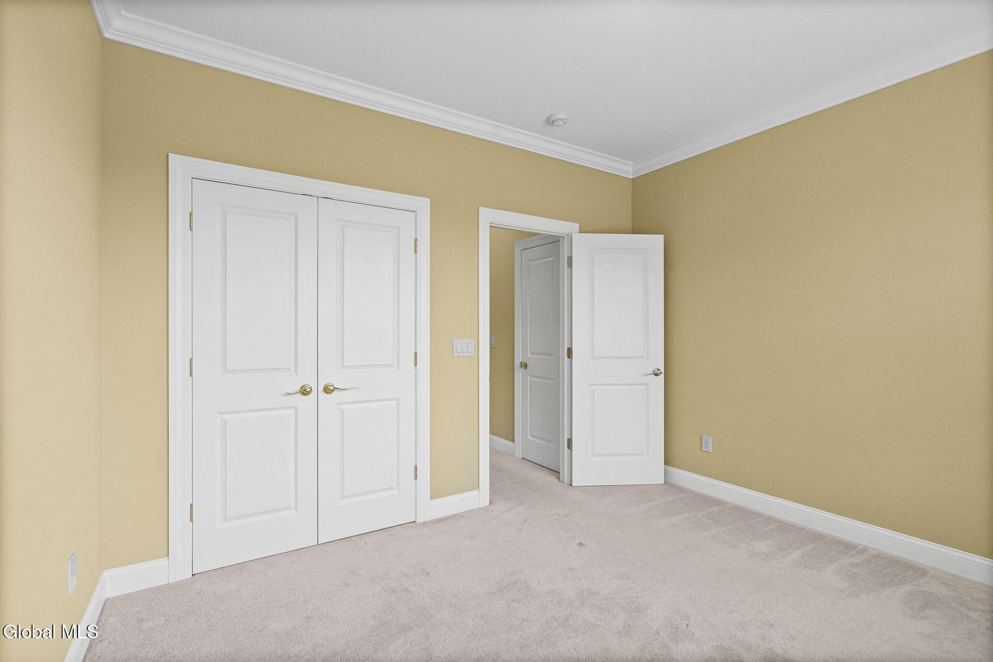 19 Braxton Court Waterford NY 12188