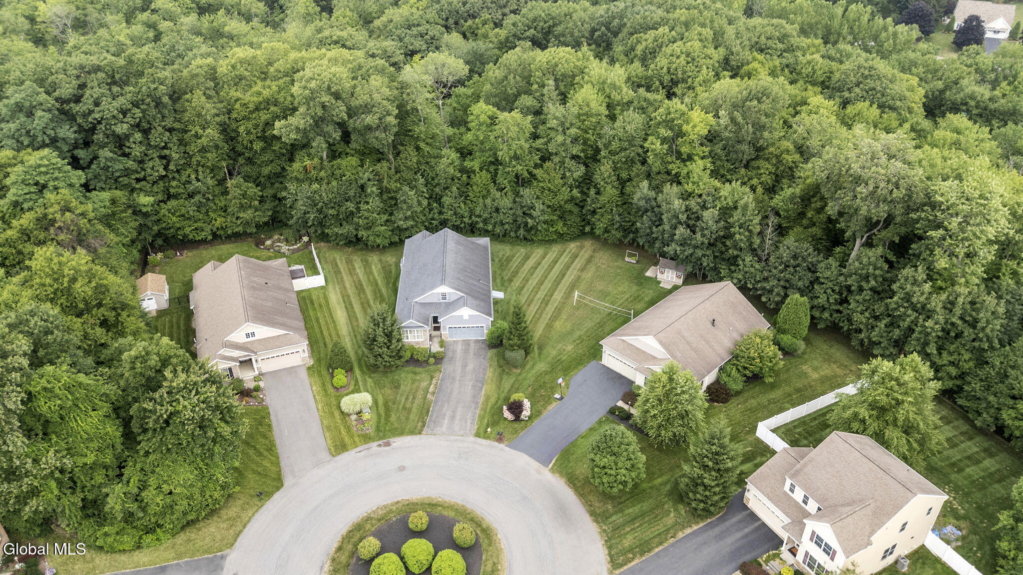 19 Braxton Court Waterford NY 12188