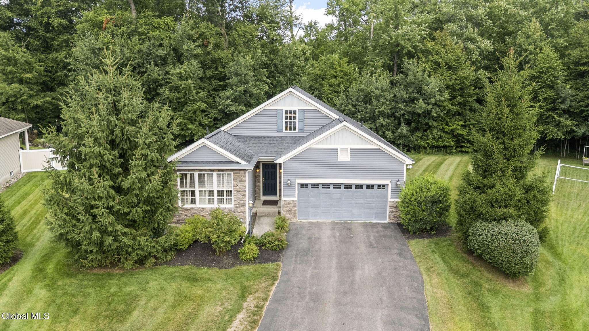 19 Braxton Court Waterford NY 12188