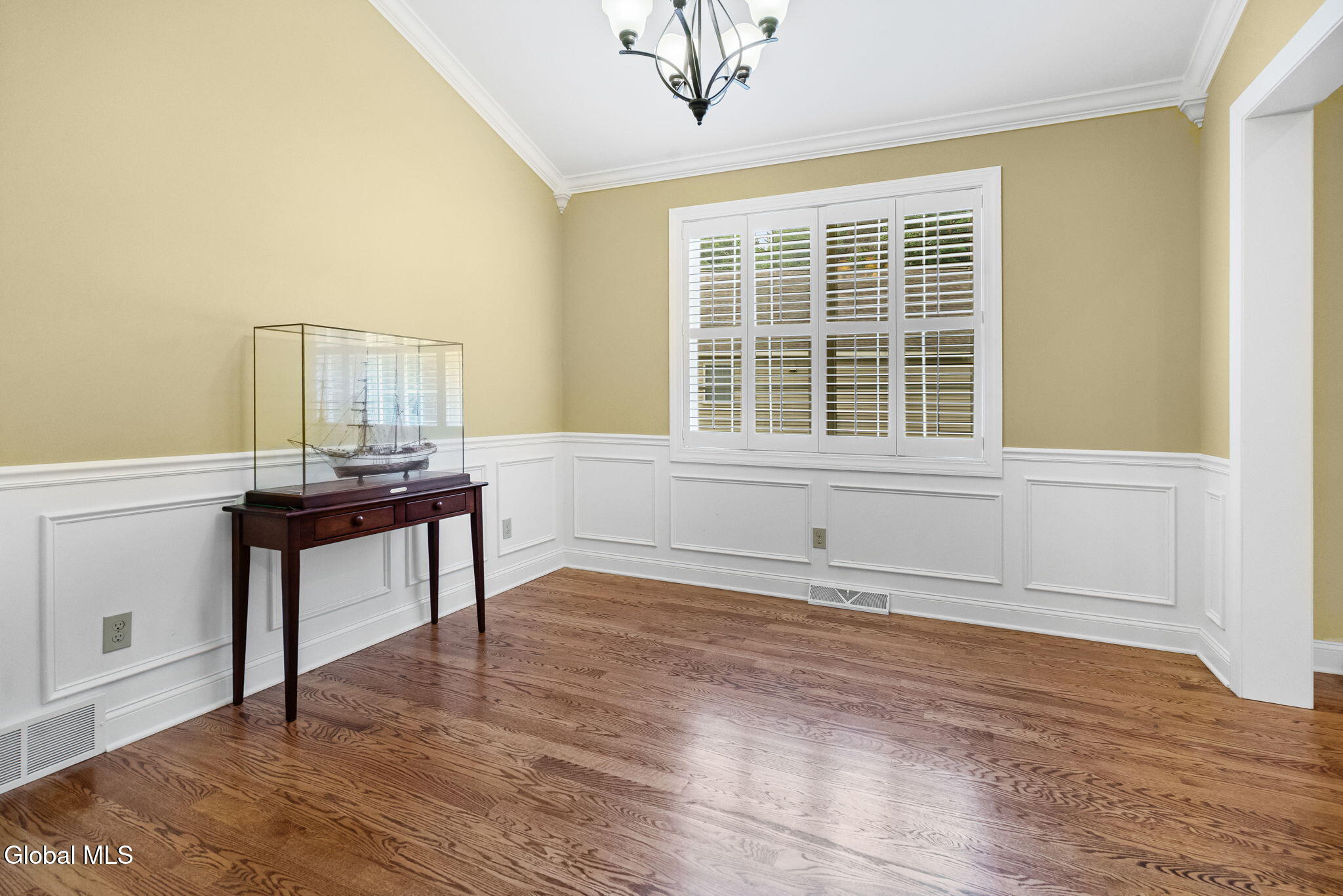 19 Braxton Court Waterford NY 12188
