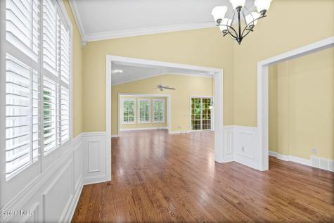 19 Braxton Court Waterford NY 12188