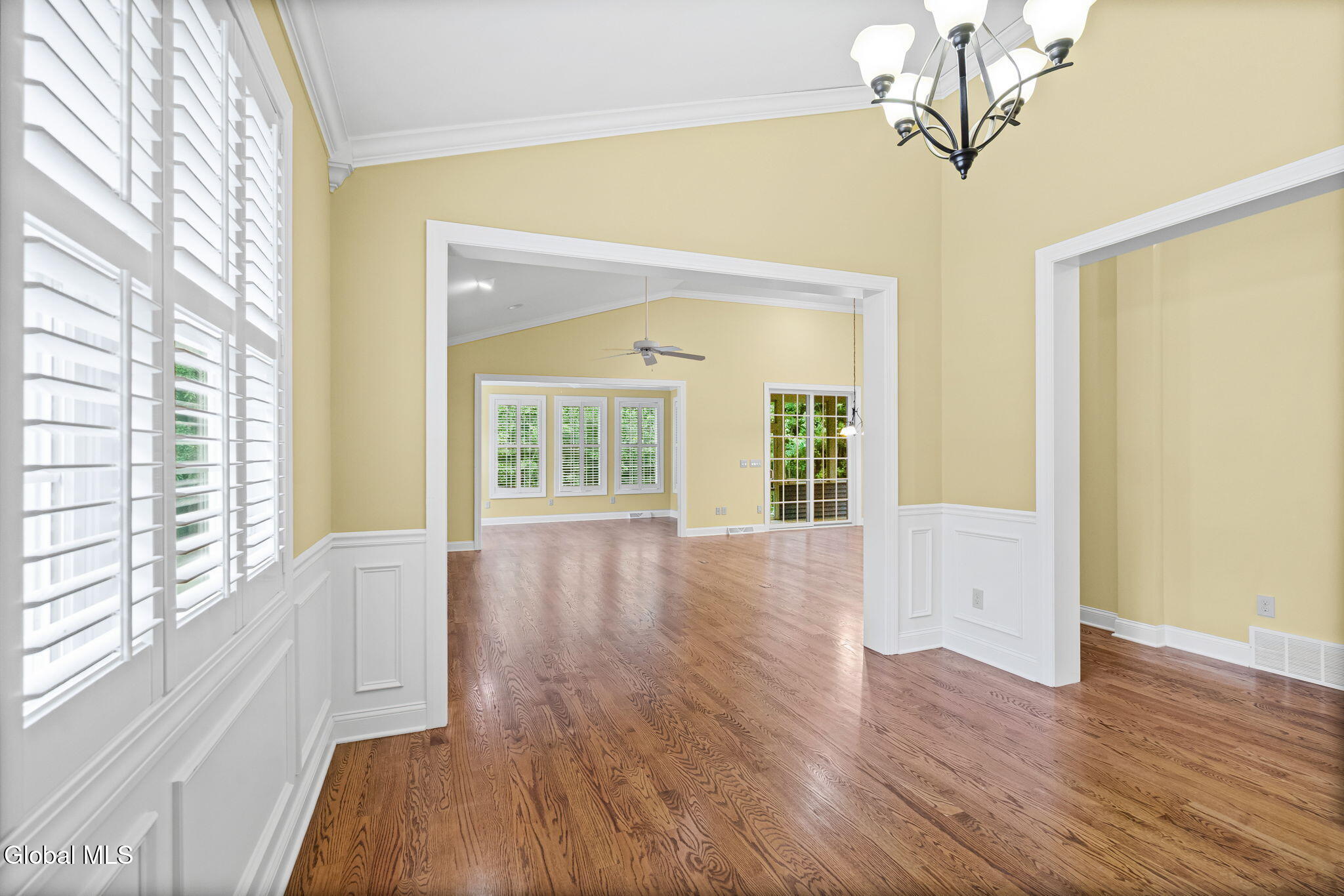 19 Braxton Court Waterford NY 12188