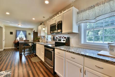 360 Ballston Road Glenville NY 12302