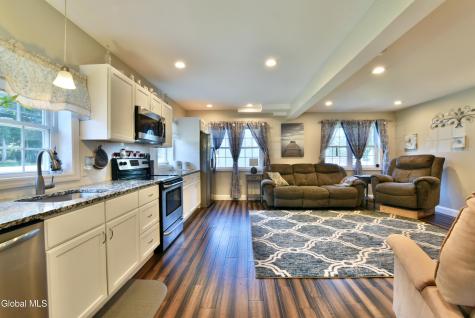 360 Ballston Road Glenville NY 12302